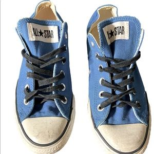 Converse women size 8